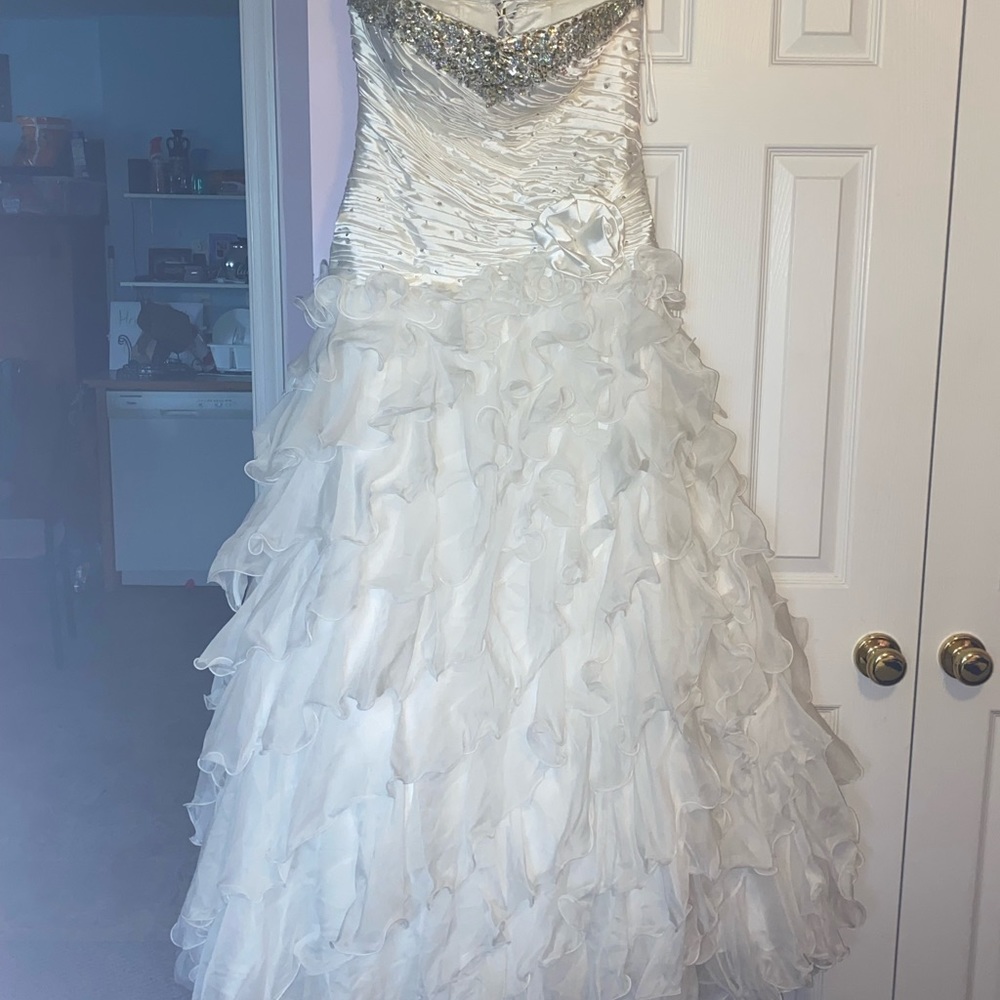 Beautiful Ruffle Wedding Dress